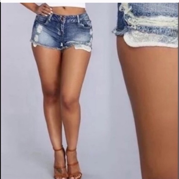 DENIM DAISY DUKES - Picture 7 of 7